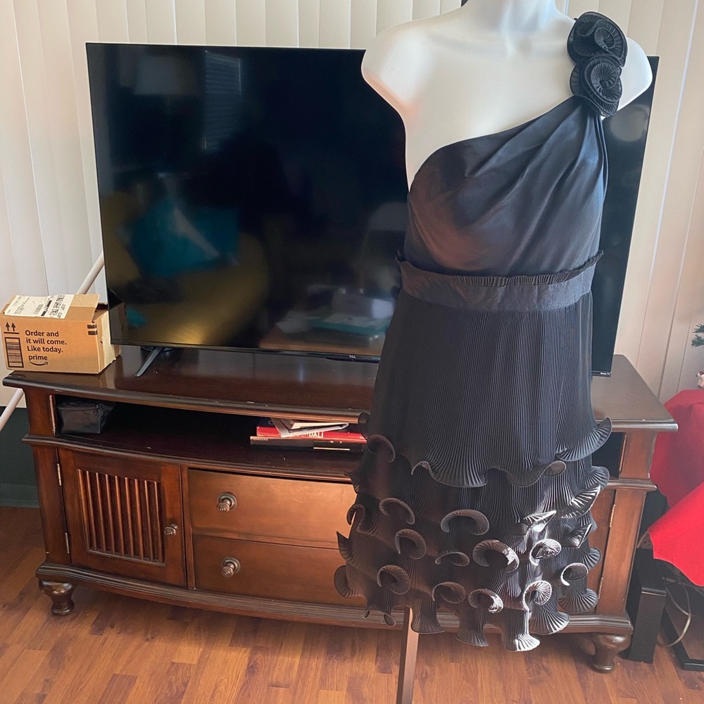 PHOEBE COUTURE  Elegant Black One-Shoulder silk Dress size small